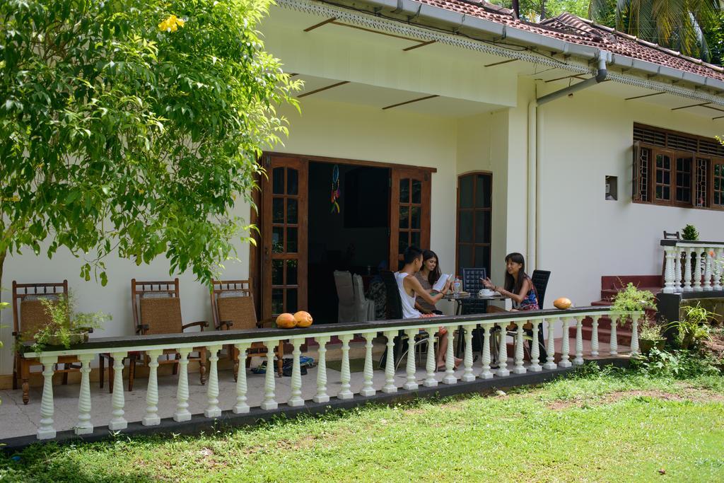 Paradise Galle Luaran gambar